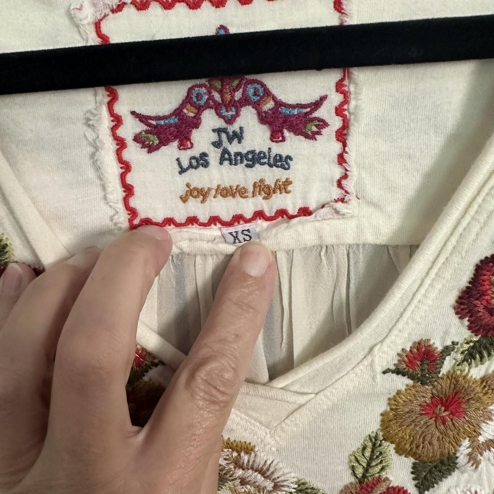111 Johnny Was Los Angeles Embroidered Tunic (XS, Floral, EUC) - Picture 3 of 4
